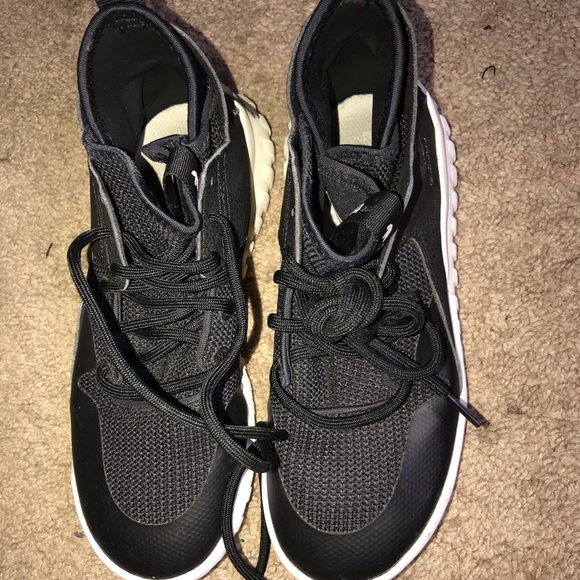 adidas tubular - Picture 6 of 6